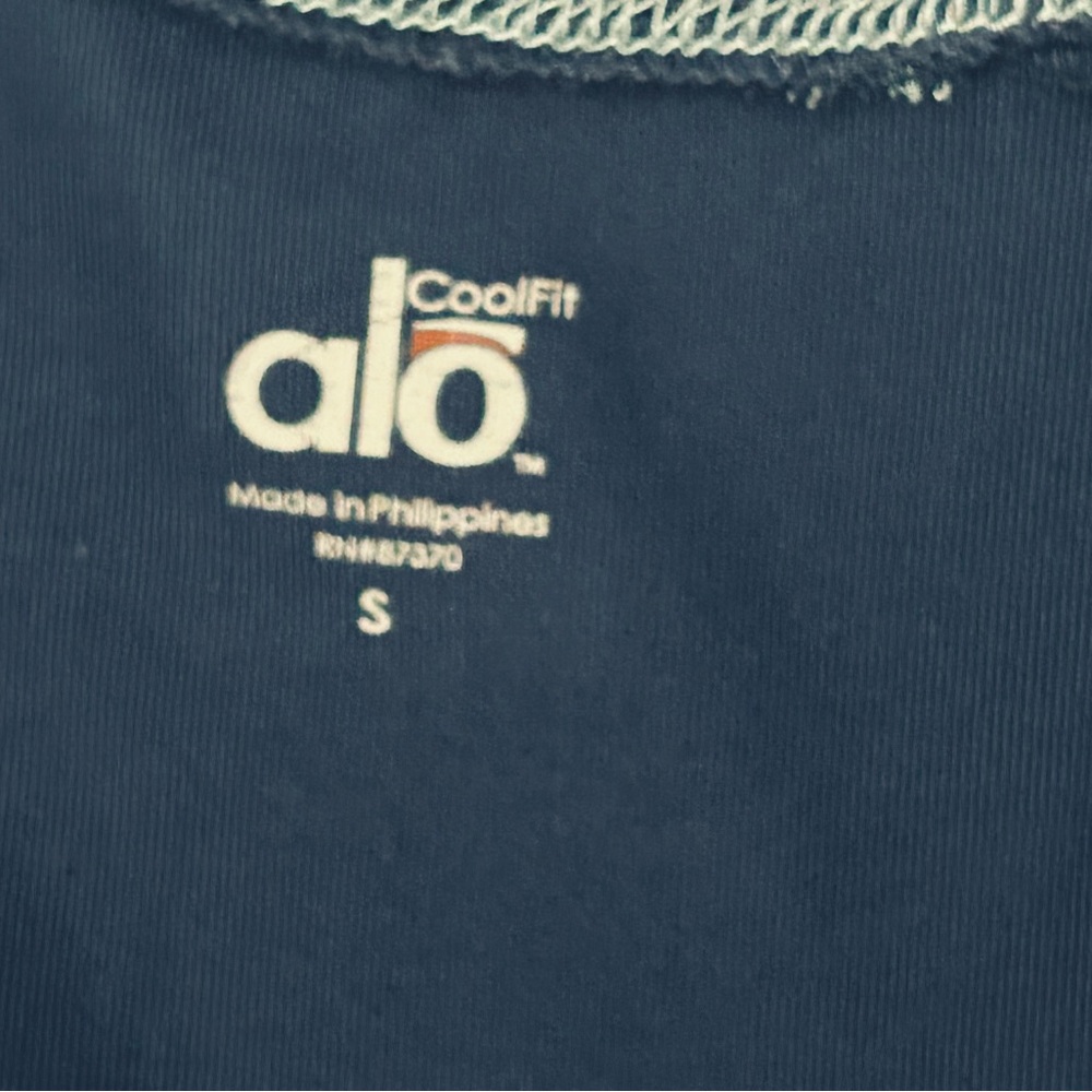 ALO Yoga Coolfit pocket muscle tank - womens size small - Picture 8 of 8
